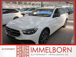 Weiß Gebraucht 2021 Mercedes E300 Night Limousine | 25.890 € (Fairer Preis)