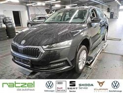 Schwarz Gebraucht 2022 Skoda Octavia Ambition Kombi | 20.176 € (Guter Preis)