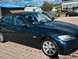 Blau Gebraucht 2005 BMW 320 Sport Line Limousine | 2.750 € (Guter Preis)