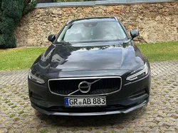 Grau Gebraucht 2017 Volvo V90 Momentum Kombi | 19.500 € (Fairer Preis)