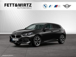 Black sapphire metallic Neu 2025 BMW 120 M Sport Kleinwagen | 34.990 € (Fairer Preis)