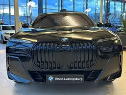 Saphirschwarz Neu 2025 BMW 740 M Sport Limousine | 120.999 € (Superpreis)