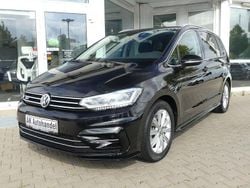 Schwarz Gebraucht 2017 VW Touran Highline Van / Kleinbus | 18.990 € (Fairer Preis)
