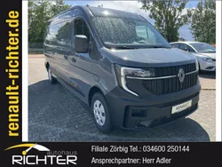 Grau Neu 2025 Renault Master Van | 41.440 € (Etwas zu teuer)