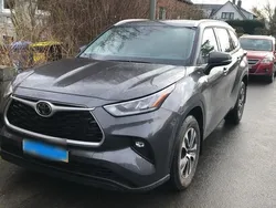 Grau Gebraucht 2022 Toyota Highlander SUV | 38.000 €