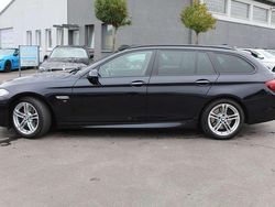Carbonschwarz metallic Gebraucht 2016 BMW 530 M Sport Kombi | 19.980 € (Fairer Preis)