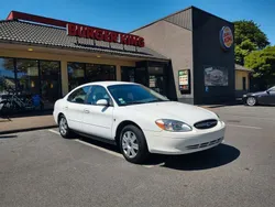 Weiß Gebraucht 2002 Ford Taurus SE Limousine | 3.850 €
