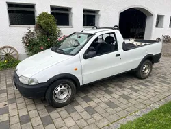 Weiß Gebraucht 2001 Fiat Strada SUV | 2.500 €