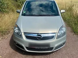 Silber Gebraucht 2007 Opel Zafira Van / Kleinbus | 3.500 € (Fairer Preis)