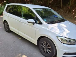 Weiß Gebraucht 2022 VW Touran Van / Kleinbus | 22.999 € (Superpreis)