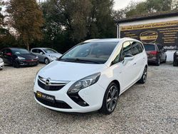 Weiß Gebraucht 2013 Opel Zafira Tourer Innovation Van / Kleinbus | 9.800 € (Fairer Preis)