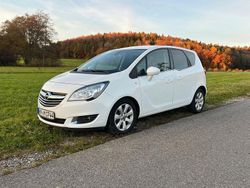 Weiß Gebraucht 2016 Opel Meriva Innovation Van / Kleinbus | 9.990 € (Fairer Preis)
