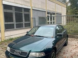 Grün Gebraucht 1996 Audi A4 Limousine | 650 € (Superpreis)