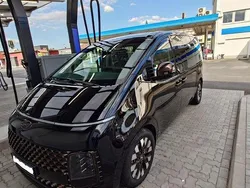Schwarz Gebraucht 2022 Hyundai Staria Signature Van | 42.500 € (Guter Preis)