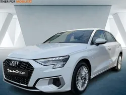 Weiß Gebraucht 2022 Audi A3 Sportback e-tron Advanced Limousine | 24.620 € (Guter Preis)