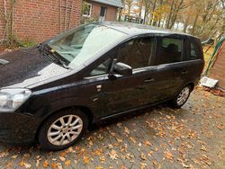 Schwarz Gebraucht 2010 Opel Zafira Kombi | 1.500 € (Fairer Preis)