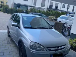 Silber Gebraucht 2005 Opel Corsa Limousine | 1.300 € (Fairer Preis)