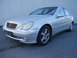 Silber Gebraucht 2003 Mercedes C180 Avantgarde Limousine | 990 € (Fairer Preis)