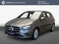 Mountaingrau met. Gebraucht 2019 Mercedes B180 Progressive Van / Kleinbus | 21.995 € (Guter Preis)