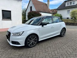 Weiß Gebraucht 2017 Audi A1 Sportback Kleinwagen | 16.400 € (Etwas zu teuer)