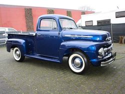 Blau Gebraucht 1951 Ford V8 SUV | 32.900 €