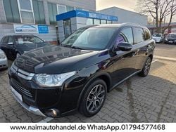 Schwarz Gebraucht 2015 Mitsubishi Outlander Classic Collection Plus SUV | 16.999 € (Teuer)