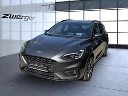 Grau Gebraucht 2021 Ford Focus ST-Line X Kombi | 20.800 € (Fairer Preis)