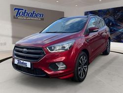 Rot Gebraucht 2018 Ford Kuga ST-Line SUV | 16.950 € (Fairer Preis)