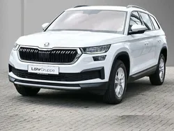 Moonweiss metallic met. Gebraucht 2021 Skoda Kodiaq Ambition SUV | 28.480 € (Superpreis)