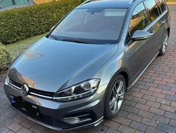 Grau Gebraucht 2018 VW Golf VII Sound Kombi | 15.500 € (Fairer Preis)