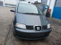 Grau Gebraucht 2007 Seat Alhambra Reference Van / Kleinbus | 1.499 € (Superpreis)