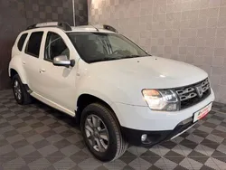 Weiß Gebraucht 2014 Dacia Duster Lauréate SUV | 5.470 € (Guter Preis)