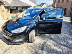 Schwarz Gebraucht 2016 Ford Grand C-Max Van / Kleinbus | 9.900 € (Fairer Preis)