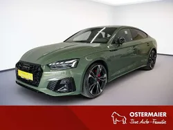 Distriktgrün Gebraucht 2024 Audi A5 Sportback Business Limousine | 53.890 €