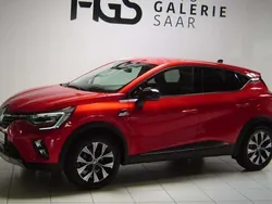 Rot Gebraucht 2023 Renault Captur Techno SUV | 20.490 € (Fairer Preis)