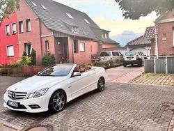 Weiß Gebraucht 2010 Mercedes E350 AMG line Cabrio | 11.500 € (Fairer Preis)