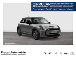Moonwalk grey Gebraucht 2022 Mini Cooper SE Essential Kleinwagen | 18.880 € (Fairer Preis)