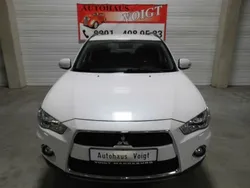 Weiß Gebraucht 2011 Mitsubishi Outlander SUV | 9.998 € (Teuer)