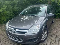 Grau Gebraucht 2009 Opel Astra Edition Kombi | 1.999 € (Guter Preis)