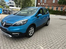 Blau Gebraucht 2013 Renault Scénic III Initiale Paris Van / Kleinbus | 5.700 € (Fairer Preis)