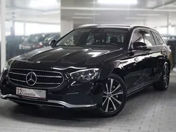 Schwarz Gebraucht 2021 Mercedes E300 Limousine | 25.990 € (Guter Preis)