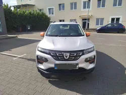 Silber Gebraucht 2021 Dacia Spring Comfort Plus Kleinwagen | 7.000 € (Superpreis)
