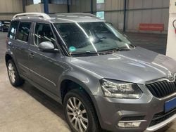Grau Gebraucht 2017 Skoda Yeti Drive SUV | 15.500 € (Fairer Preis)