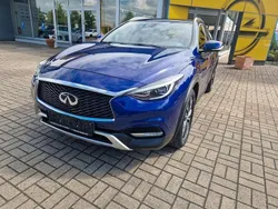 Blau Gebraucht 2016 Infiniti QX30 SUV | 18.990 €