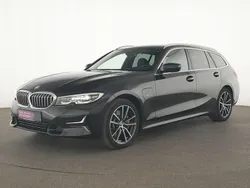 Black sapphire Gebraucht 2022 BMW 330e Luxury Line Limousine | 27.485 € (Superpreis)