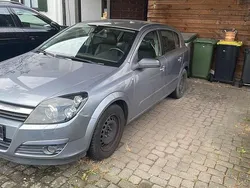 Grau Gebraucht 2004 Opel Astra Cosmo Kleinwagen | 500 € (Superpreis)