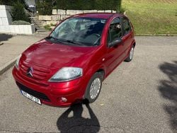 Rot Gebraucht 2006 Citroën C3 Comfort Limousine | 1.990 € (Fairer Preis)