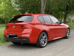 Rot metallic Gebraucht 2017 BMW M140 Limousine | 28.900 €