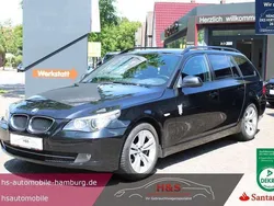 Black sapphire Gebraucht 2010 BMW 520 Lifestyle Kombi | 4.400 € (Superpreis)