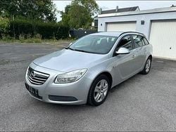 Silber Gebraucht 2009 Opel Insignia Kombi | 2.500 € (Guter Preis)